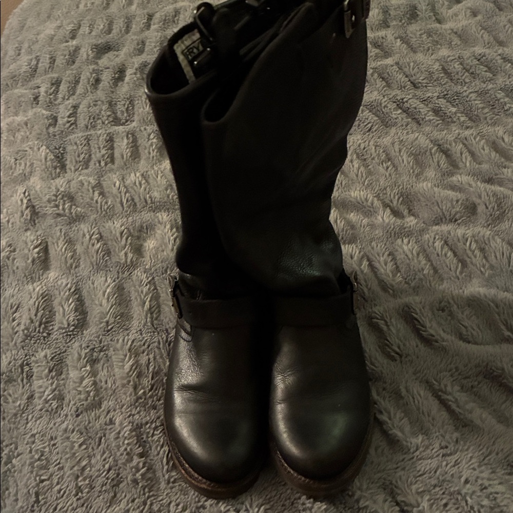 Frye Black boot size 7